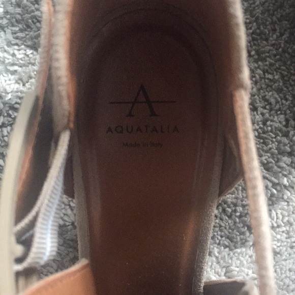 Aquatalia suede bootie - Picture 2 of 3